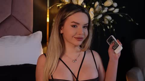 KatJolie online show from 01-23-25, 09:07