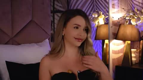 KatJolie online show from 10-25-25, 07:19