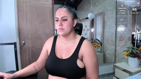 Snapshot of katleya_lewiis chatting on 05-05-26, 10:40 Katleya Lewiis online show from 05-05-26, 10:40