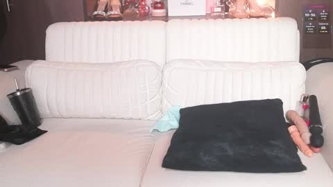 K A T L Y N  online show from 03-22-26, 01:47