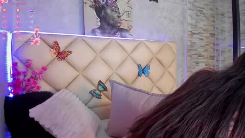 Snapshot of katniss_lovee_ chatting on 10-03-25, 08:22 .... Katniss .... online show from 10-03-25, 08:22