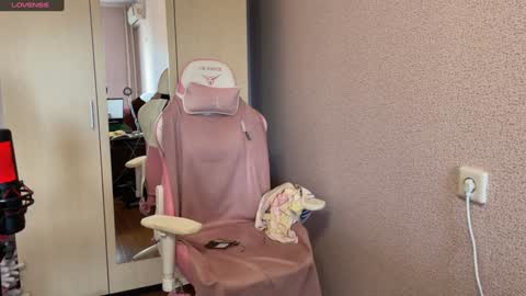 Snapshot of katrin_kristal chatting on 01-29-25, 01:07 naked in pvt show 100 tk online show from 01-29-25, 01:07