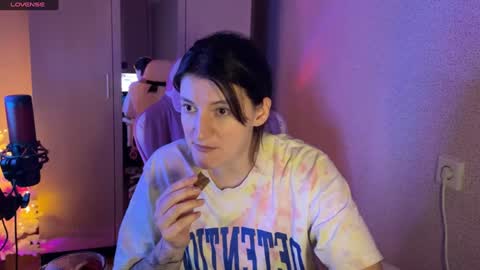 Snapshot of katrin_kristal chatting on 01-29-25, 05:56 naked in pvt show 100 tk online show from 01-29-25, 05:56