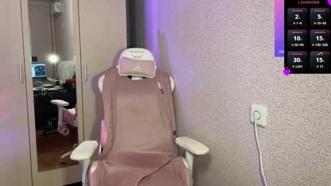 Snapshot of katrin_kristal chatting on 02-09-25, 05:22 naked in pvt show 100 tk online show from 02-09-25, 05:22