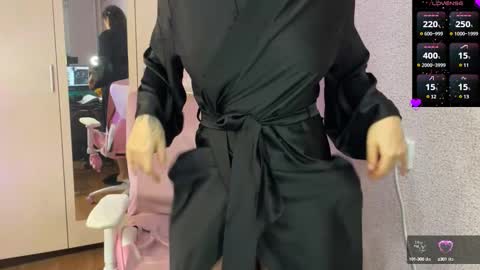 Snapshot of katrin_kristal chatting on 02-11-25, 09:46 naked in pvt show 100 tk online show from 02-11-25, 09:46