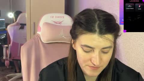 Snapshot of katrin_kristal chatting on 02-13-25, 06:27 naked in pvt show 100 tk online show from 02-13-25, 06:27