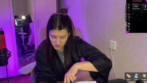 Snapshot of katrin_kristal chatting on 02-17-25, 06:26 naked in pvt show 100 tk online show from 02-17-25, 06:26