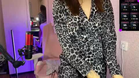 Snapshot of katrin_kristal chatting on 03-10-25, 07:40 naked in pvt show 100 tk online show from 03-10-25, 07:40