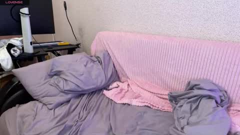 Snapshot of katrin_kristal chatting on 09-08-25, 02:49 naked in pvt show 100 tk online show from 09-08-25, 02:49