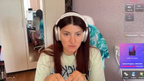 Snapshot of katrin_kristal chatting on 09-12-25, 09:09 naked in pvt show 100 tk online show from 09-12-25, 09:09