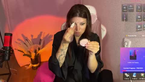 Snapshot of katrin_kristal chatting on 09-25-25, 03:05 naked in pvt show 100 tk online show from 09-25-25, 03:05