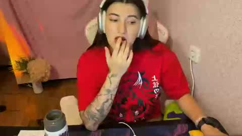 Snapshot of katrin_kristal chatting on 12-03-25, 07:01 naked in pvt show 100 tk online show from 12-03-25, 07:01