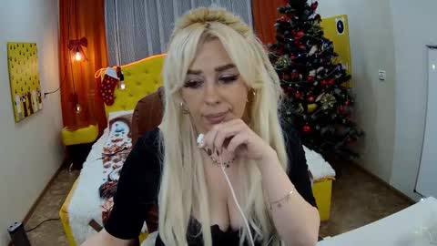 Snapshot of katrinacharm chatting on 12-04-25, 05:10 katrinacharm online show from 12-04-25, 05:10