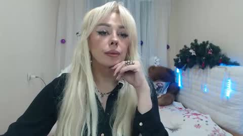 Snapshot of katrinacharm chatting on 12-16-25, 08:03 katrinacharm online show from 12-16-25, 08:03