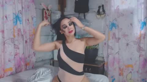 Snapshot of katrinaveronica chatting on 12-07-24, 10:28 KatrinaVeronica online show from 12-07-24, 10:28