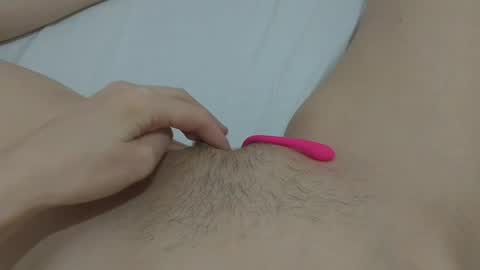 Snapshot of katrinna_arinna chatting on 01-15-25, 05:58 katrina dont forget to give me thumbs up online show from 01-15-25, 05:58