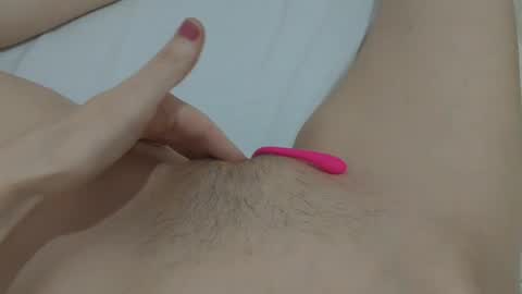 Snapshot of katrinna_arinna chatting on 01-16-25, 11:15 katrina dont forget to give me thumbs up online show from 01-16-25, 11:15