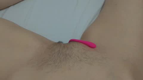 Snapshot of katrinna_arinna chatting on 01-21-25, 03:15 katrina dont forget to give me thumbs up online show from 01-21-25, 03:15