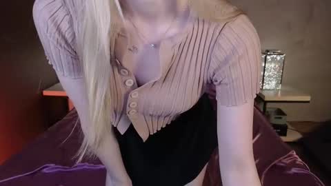 katt_yy online show from 09-19-25, 05:20