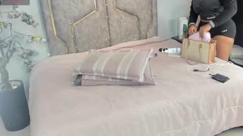 Katerine online show from 11-10-25, 03:38