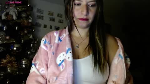 Snapshot of kattie_love chatting on 01-16-25, 11:27 kattie online show from 01-16-25, 11:27