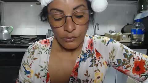 Snapshot of kattleyagray chatting on 12-19-25, 08:16 KattleyaGrey online show from 12-19-25, 08:16