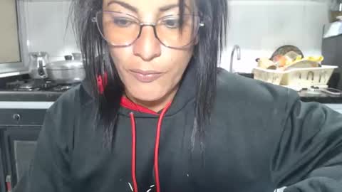 Snapshot of kattleyagray chatting on 01-10-26, 07:15 KattleyaGrey online show from 01-10-26, 07:15