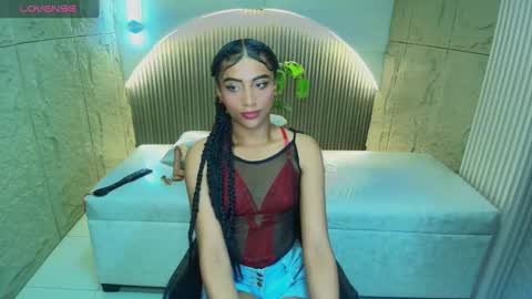 Snapshot of katty_berry_r chatting on 09-23-25, 08:01 Katty online show from 09-23-25, 08:01