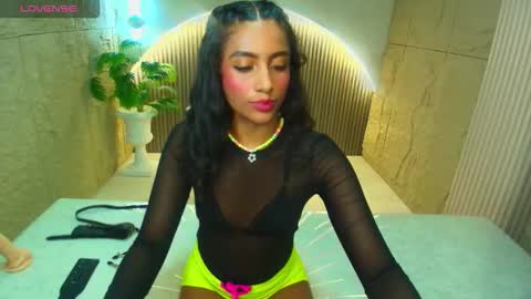 Snapshot of katty_berry_r chatting on 12-05-25, 09:00 Katty online show from 12-05-25, 09:00