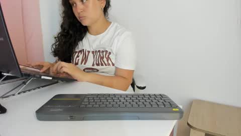 Katty online show from 01-18-26, 08:23