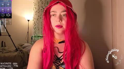 Snapshot of katxxgolding chatting on 10-31-25, 09:05 Princesse Kat online show from 10-31-25, 09:05