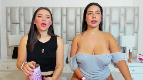 katy blonde girl and paola big boobs online show from 12-28-24, 02:10