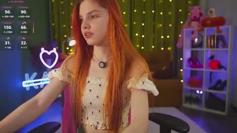 Snapshot of katy_ethereal chatting on 11-09-25, 02:54 Katy - online show from 11-09-25, 02:54