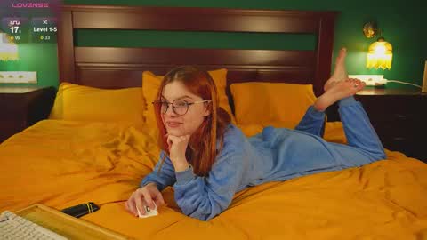 Snapshot of katy_ethereal chatting on 11-16-25, 03:12 Katy - online show from 11-16-25, 03:12