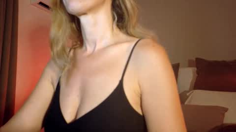 Snapshot of katy_mmm chatting on 05-30-26, 11:02 Katy online show from 05-30-26, 11:02