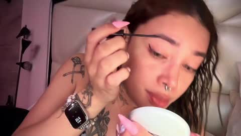 Snapshot of katy_monrroy chatting on 02-08-25, 06:12 Emily online show from 02-08-25, 06:12