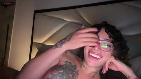 Emily online show from 04-06-26, 11:05