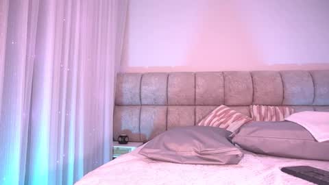 Snapshot of katy_rios_ chatting on 11-12-25, 11:54 Katy online show from 11-12-25, 11:54