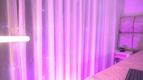 Snapshot of katy_rios_ chatting on 11-27-25, 11:56 Katy online show from 11-27-25, 11:56