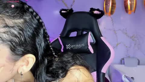 Snapshot of katy_sweet19 chatting on 06-02-26, 10:39 Katy online show from 06-02-26, 10:39
