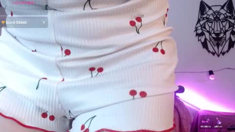 Snapshot of katy_van chatting on 01-26-25, 04:09 Katy Van online show from 01-26-25, 04:09