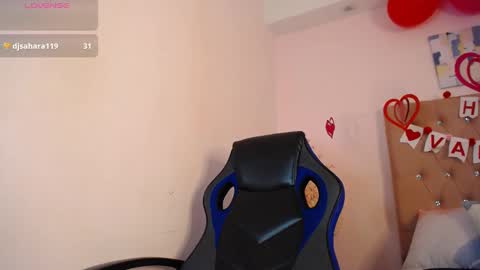 Snapshot of katy_van chatting on 02-11-25, 11:43 Katy Van online show from 02-11-25, 11:43