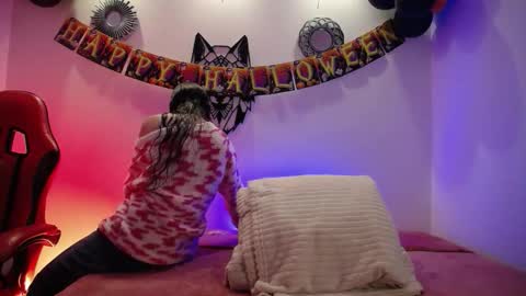 Snapshot of katy_van chatting on 11-02-25, 08:33 Katy Van online show from 11-02-25, 08:33