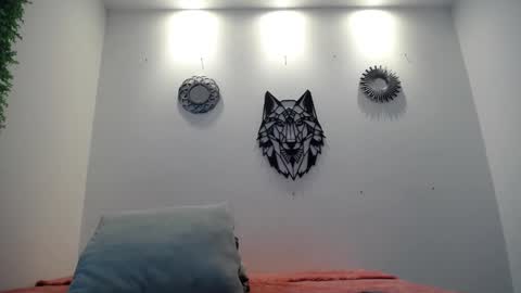 Snapshot of katy_van chatting on 11-24-25, 08:52 Katy Van online show from 11-24-25, 08:52