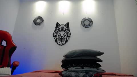 Snapshot of katy_van chatting on 11-29-25, 09:18 Katy Van online show from 11-29-25, 09:18