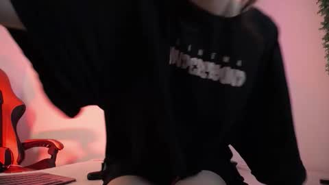 Snapshot of katy_van chatting on 12-01-25, 08:47 Katy Van online show from 12-01-25, 08:47