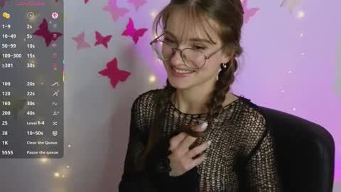 Snapshot of katyaa_lover chatting on 10-17-25, 03:25 Katya online show from 10-17-25, 03:25