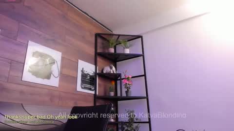 salo  online show from 10-18-25, 02:07