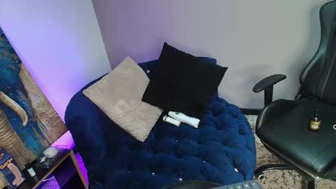 katyamonroe_ online show from 12-23-25, 02:42