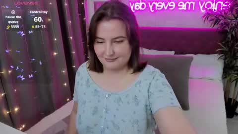 Kate online show from 10-15-25, 05:40